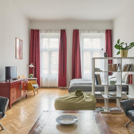 Bright & Spacious Loft With Basilica View Boedapest Buitenkant foto