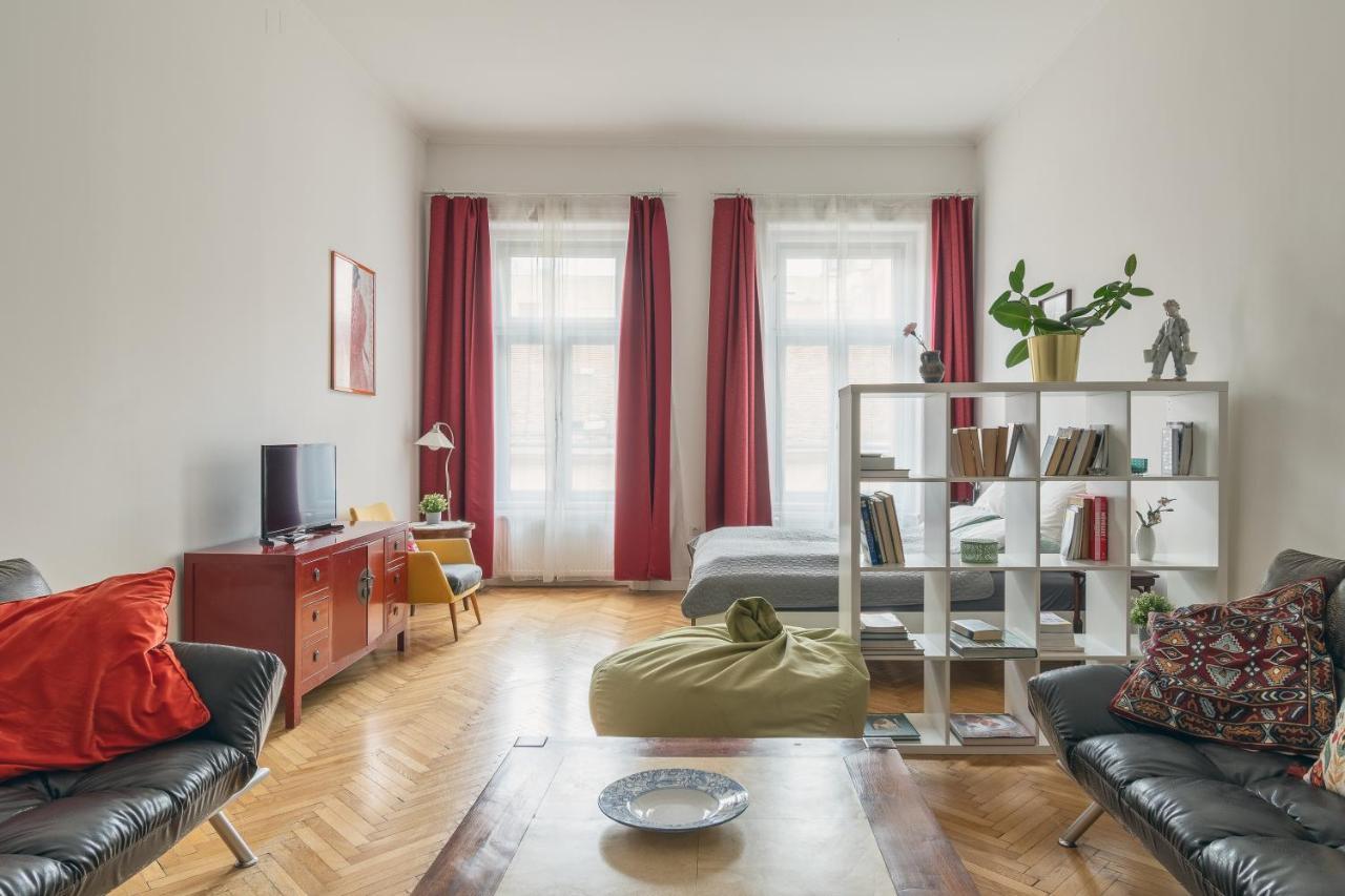 Bright & Spacious Loft With Basilica View Boedapest Buitenkant foto